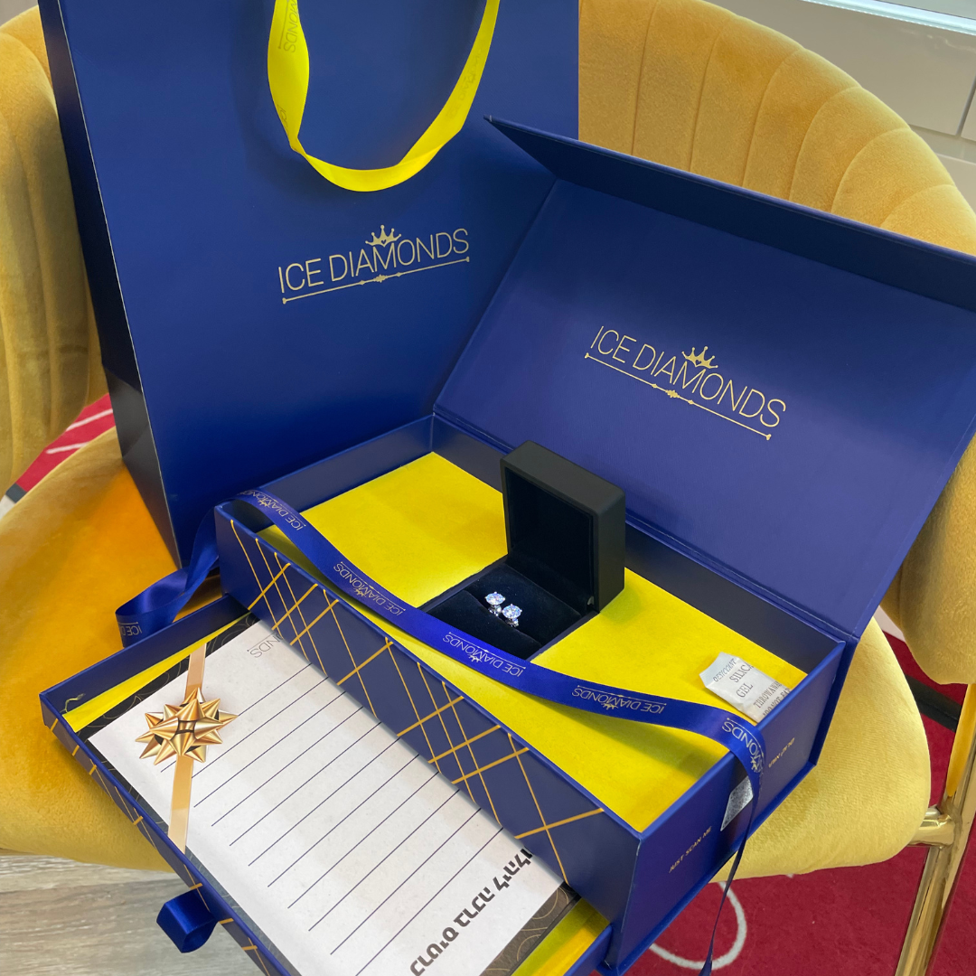 העגילים הצמודים שכבשו את המדינה - 2.00 קראט לכל צד | 4.00 קראט בסה״כ